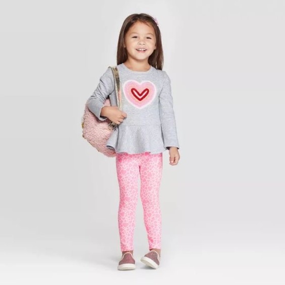 💕Two Piece Heart Outfit - Picture 1 of 3